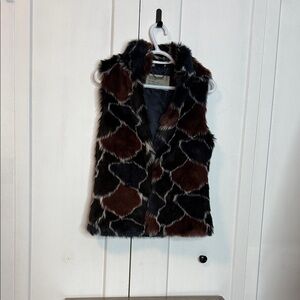 Garcia Jeans - Medium -  Faux Fur Vest  Brown Black - 18 inc PTP
